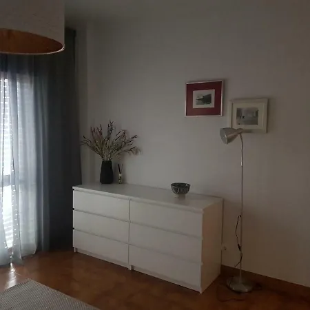 Vialonga Guest House *